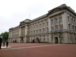 Buckingham Palace ist 1.2 Millarden Euro wert