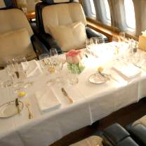 exklusive Weltreise in einem luxuriösen Privatjet von Hanseatic Aircruise Company
