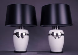 Lampe mit Schleifenmotiv aus der Peter Nebengaus Collection