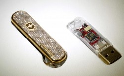 Victorinox USB Stick mit Diamanten