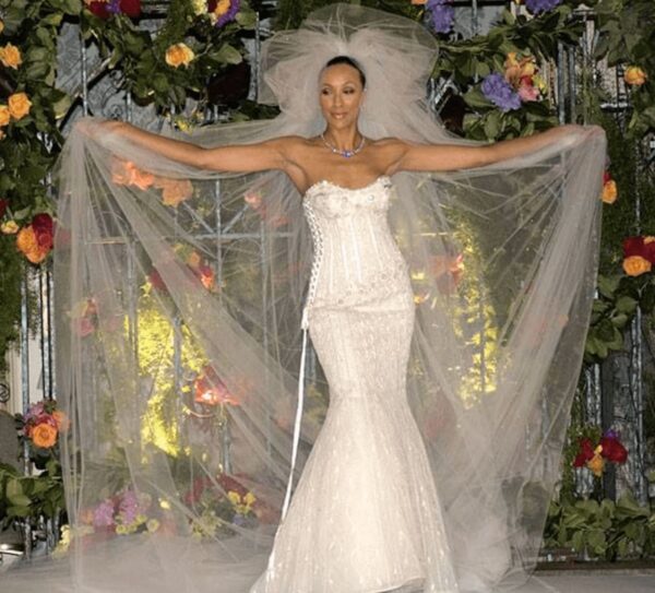 Das teuerste Kleid der Welt: Ein funkelndes Meisterwerk - Diamond Wedding Gown